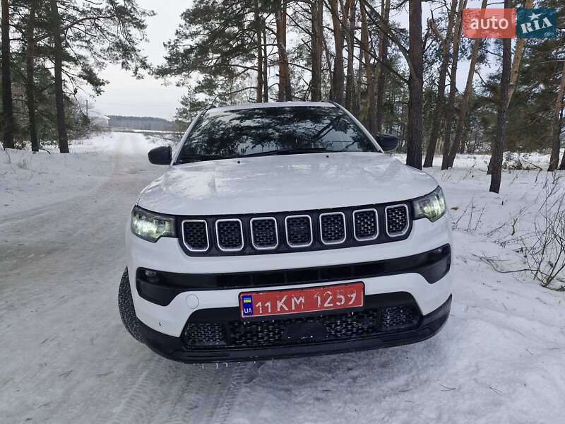 Внедорожник / Кроссовер Jeep Compass 2024 в Киеве