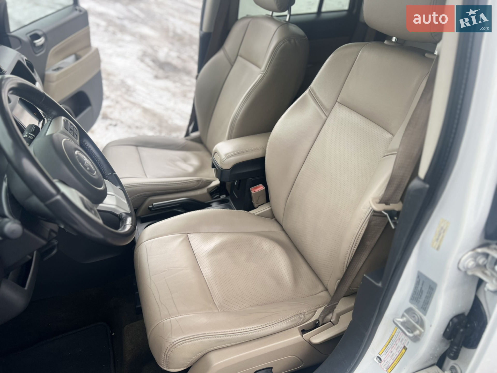 2016 Jeep Compass - мініатюра 21