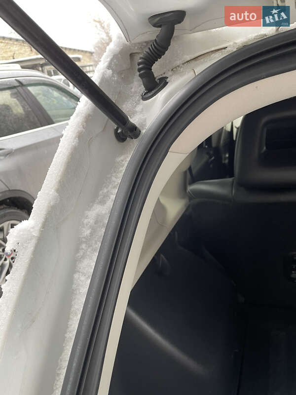 Внедорожник / Кроссовер Jeep Compass 2013 в Киеве фото 54 Внедорожник / Кроссовер Jeep Compass 2013 в Киеве