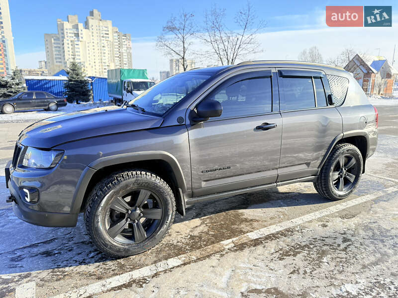 Внедорожник / Кроссовер Jeep Compass 2016 в Киеве