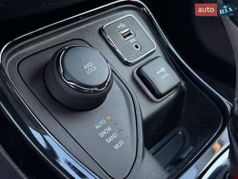 Внедорожник / Кроссовер Jeep Compass 2017 в Харькове фото 36 Внедорожник / Кроссовер Jeep Compass 2017 в Харькове