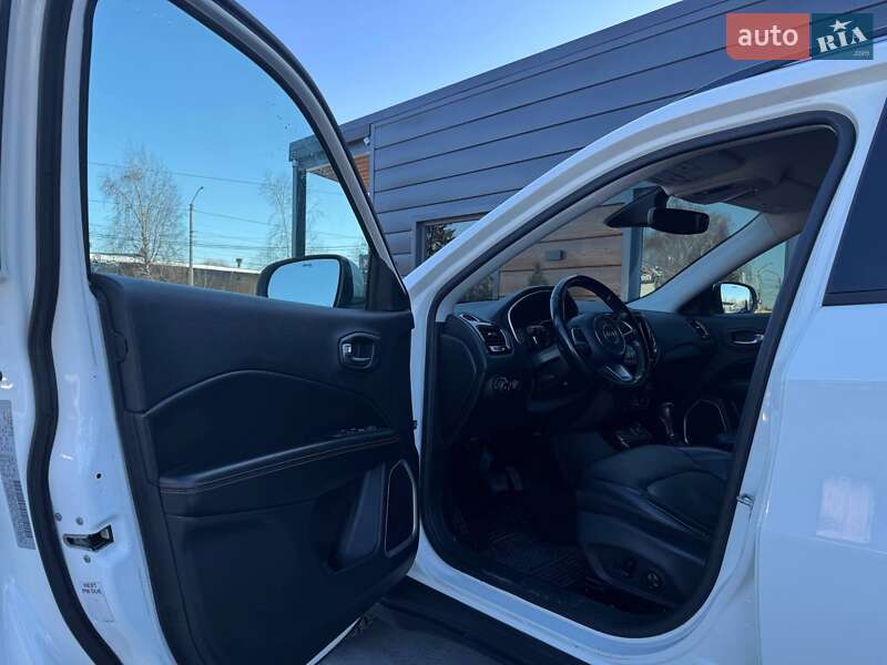 Внедорожник / Кроссовер Jeep Compass 2019 в Ровно