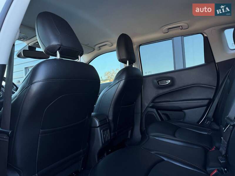 Внедорожник / Кроссовер Jeep Compass 2019 в Ровно