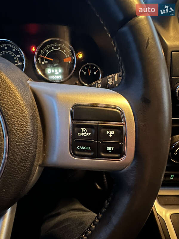 Позашляховик / Кросовер Jeep Compass 2015 в Дніпрі