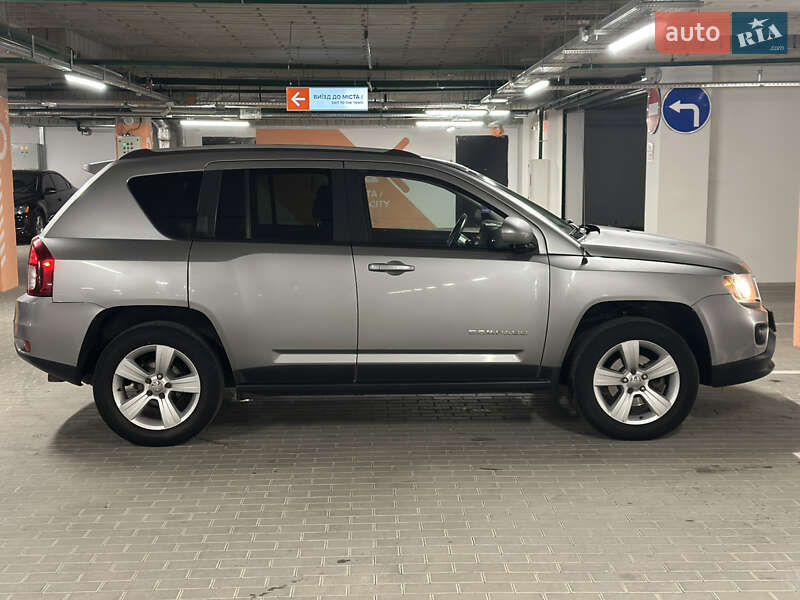 Позашляховик / Кросовер Jeep Compass 2016 в Києві