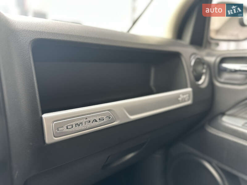 Позашляховик / Кросовер Jeep Compass 2016 в Києві