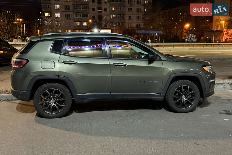 Позашляховик / Кросовер Jeep Compass 2017 в Києві
