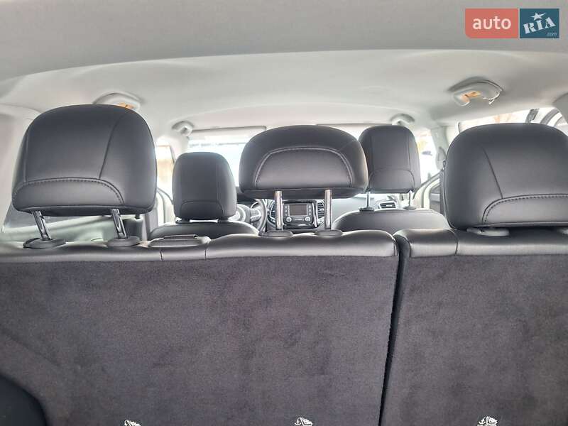 Внедорожник / Кроссовер Jeep Compass 2018 в Киеве фото 37 Внедорожник / Кроссовер Jeep Compass 2018 в Киеве
