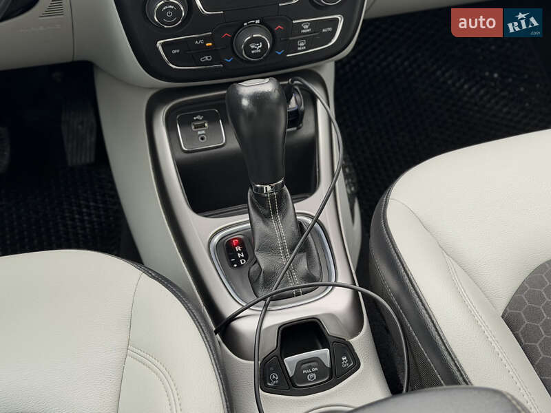 Внедорожник / Кроссовер Jeep Compass 2017 в Шептицькому