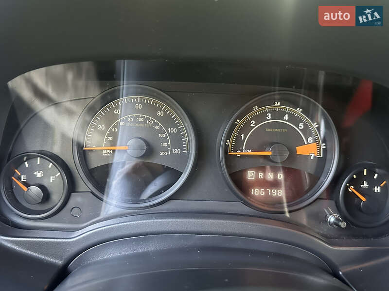 Позашляховик / Кросовер Jeep Compass 2015 в Бучі