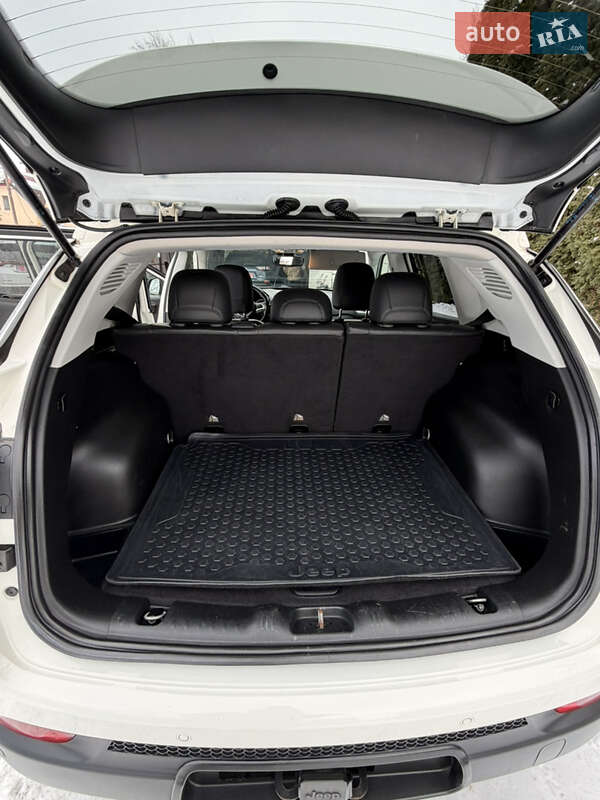 Позашляховик / Кросовер Jeep Compass 2018 в Дубні фото 21 Позашляховик / Кросовер Jeep Compass 2018 в Дубні