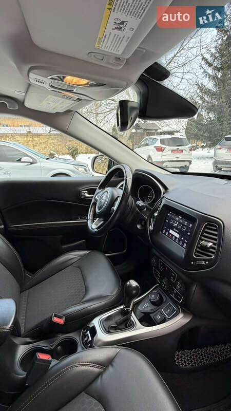 Позашляховик / Кросовер Jeep Compass 2018 в Дубні фото 46 Позашляховик / Кросовер Jeep Compass 2018 в Дубні