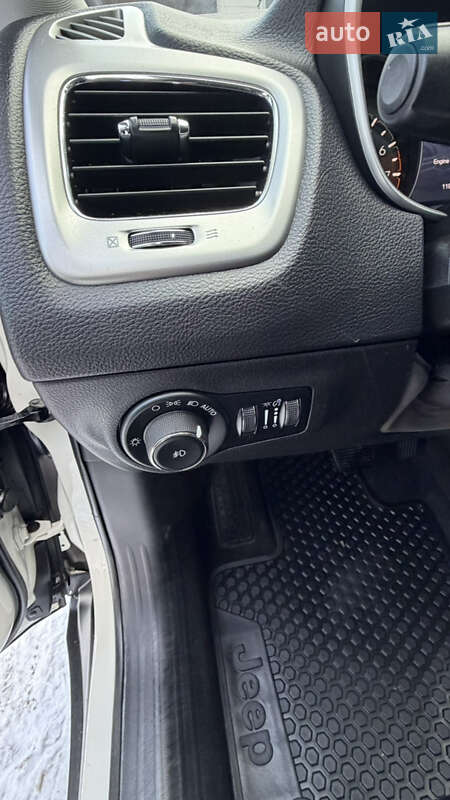 Позашляховик / Кросовер Jeep Compass 2018 в Дубні фото 65 Позашляховик / Кросовер Jeep Compass 2018 в Дубні