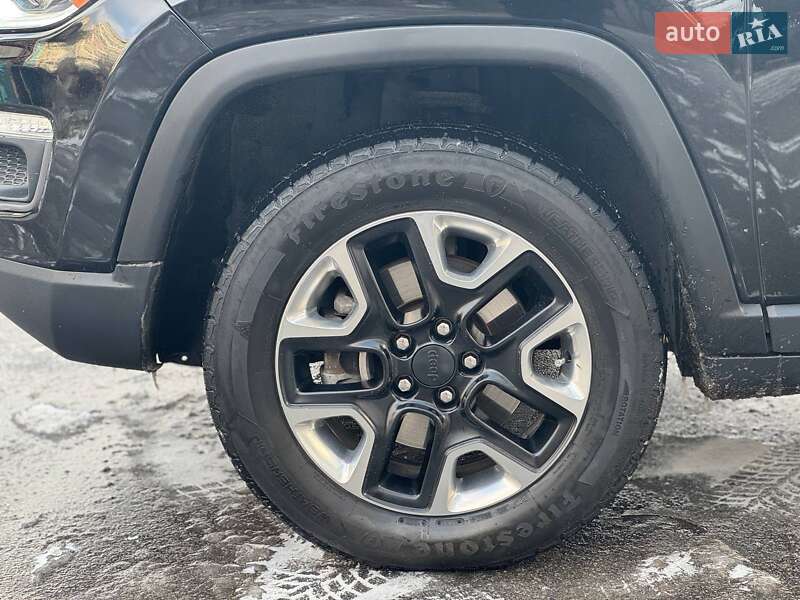 Внедорожник / Кроссовер Jeep Compass 2017 в Днепре