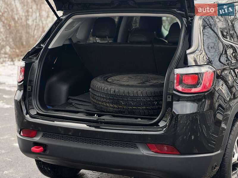 Внедорожник / Кроссовер Jeep Compass 2017 в Днепре