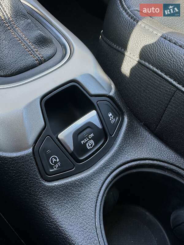 Внедорожник / Кроссовер Jeep Compass 2018 в Белогородке