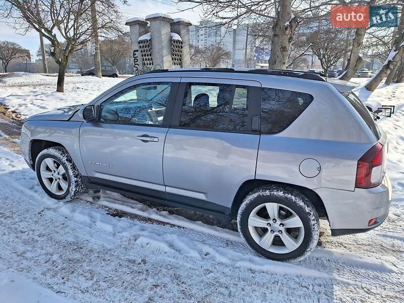 Внедорожник / Кроссовер Jeep Compass 2015 в Хмельницком