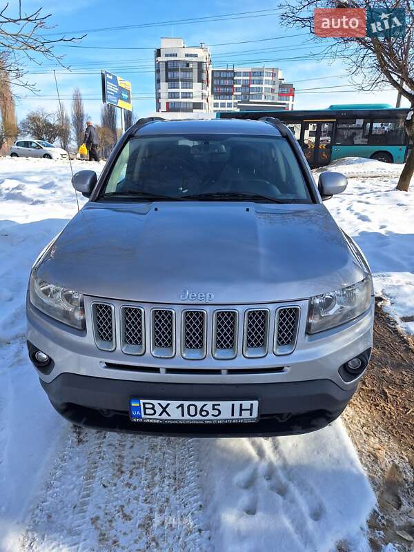 Внедорожник / Кроссовер Jeep Compass 2015 в Хмельницком