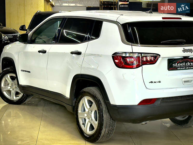 Внедорожник / Кроссовер Jeep Compass 2023 в Николаеве