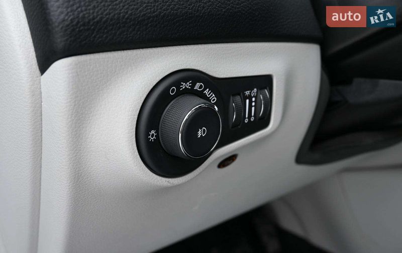 Позашляховик / Кросовер Jeep Compass 2018 в Рівному