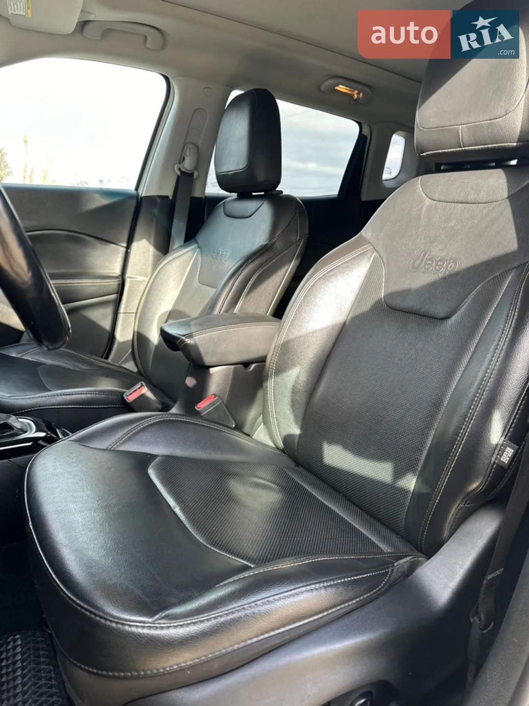 2019 Jeep Compass - мініатюра 26