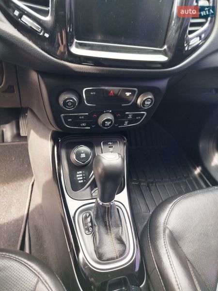 Внедорожник / Кроссовер Jeep Compass 2019 в Киеве