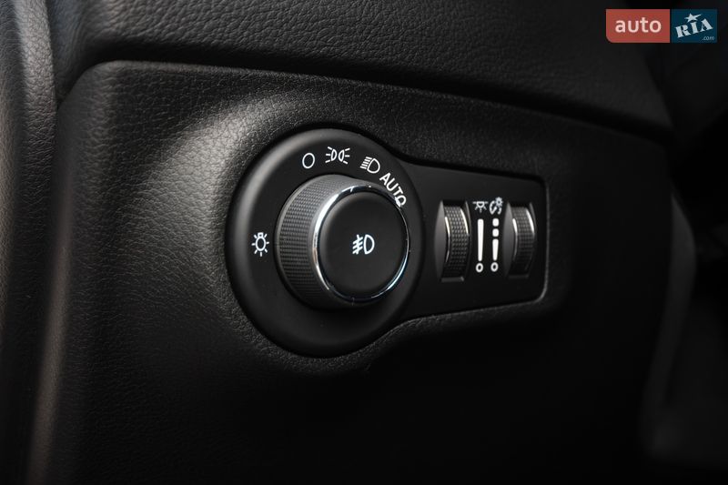 Позашляховик / Кросовер Jeep Compass 2018 в Києві