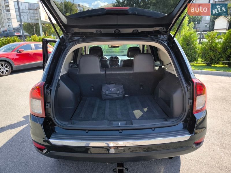 Внедорожник / Кроссовер Jeep Compass 2014 в Киеве