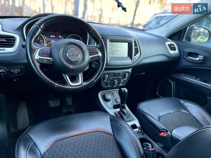 Внедорожник / Кроссовер Jeep Compass 2019 в Киеве