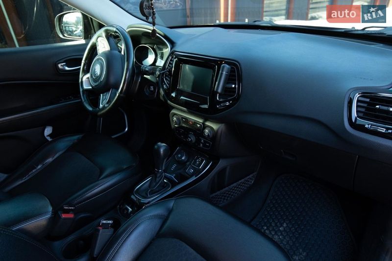 Внедорожник / Кроссовер Jeep Compass 2018 в Чернигове
