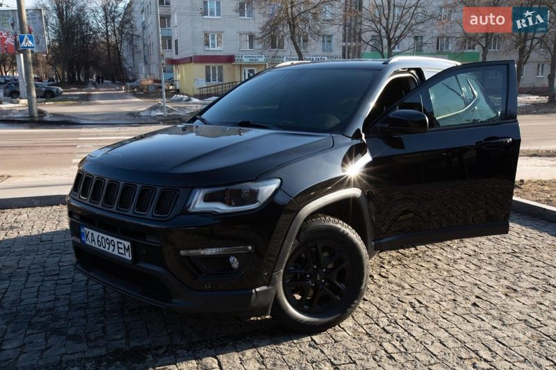 Внедорожник / Кроссовер Jeep Compass 2018 в Чернигове