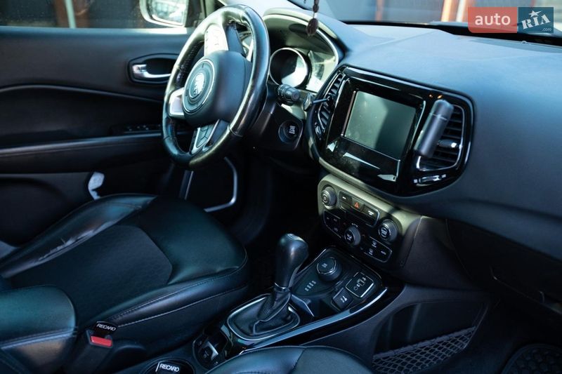 Внедорожник / Кроссовер Jeep Compass 2018 в Чернигове