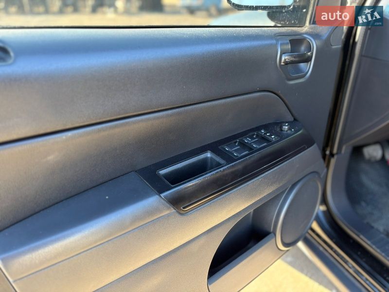 Внедорожник / Кроссовер Jeep Compass 2012 в Вольногорске фото 15 Внедорожник / Кроссовер Jeep Compass 2012 в Вольногорске