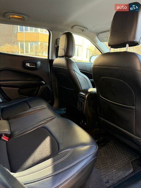 Внедорожник / Кроссовер Jeep Compass 2018 в Киеве