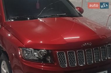 Внедорожник / Кроссовер Jeep Compass 2016 в Софиевской Борщаговке