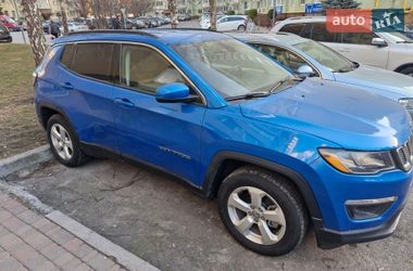 Внедорожник / Кроссовер Jeep Compass 2019 в Вишневом
