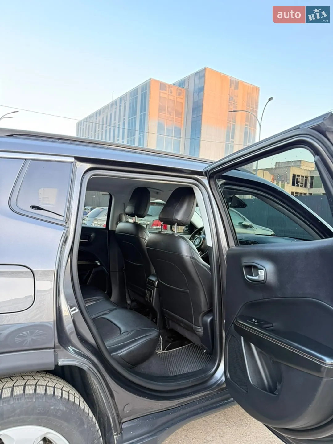 2017 Jeep Compass - мініатюра 29