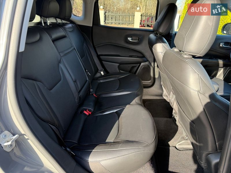 Внедорожник / Кроссовер Jeep Compass 2019 в Киеве