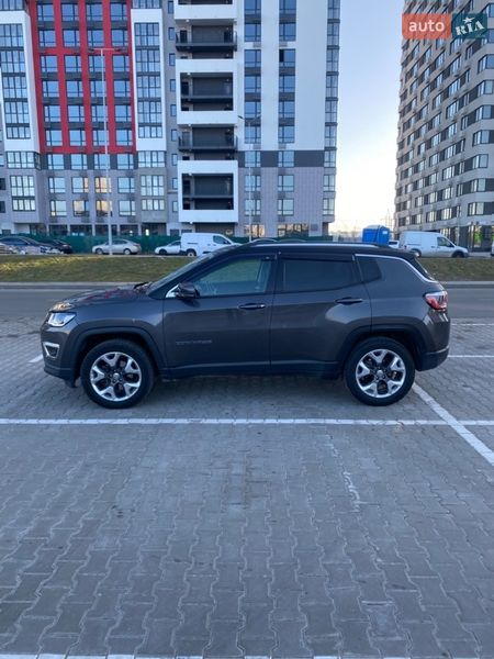 Внедорожник / Кроссовер Jeep Compass 2017 в Киеве