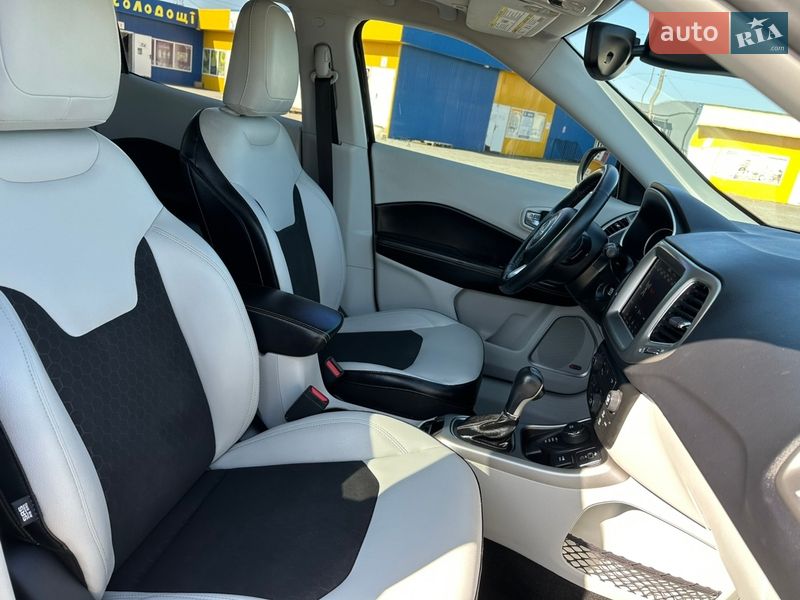 Позашляховик / Кросовер Jeep Compass 2018 в Житомирі