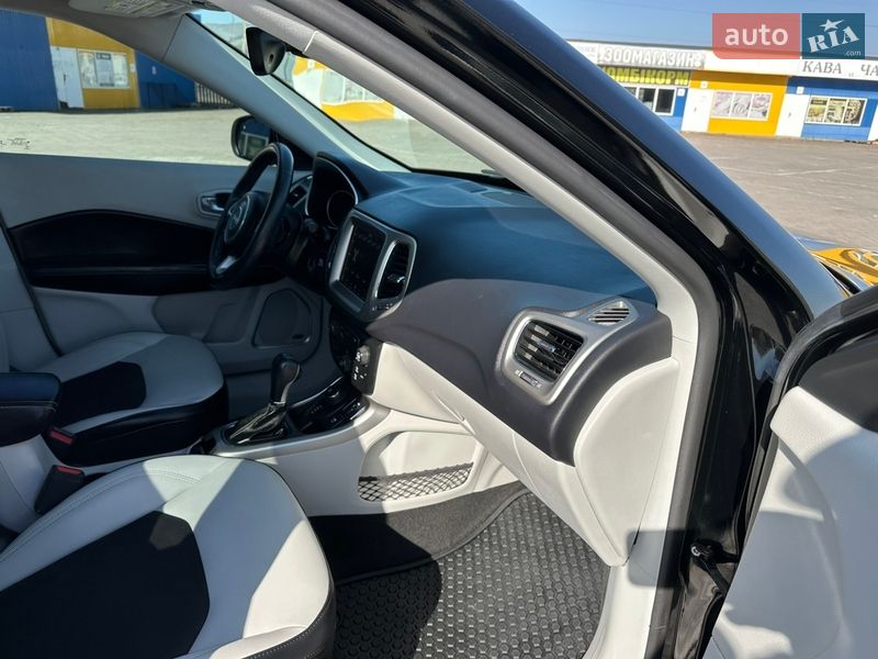 Позашляховик / Кросовер Jeep Compass 2018 в Житомирі
