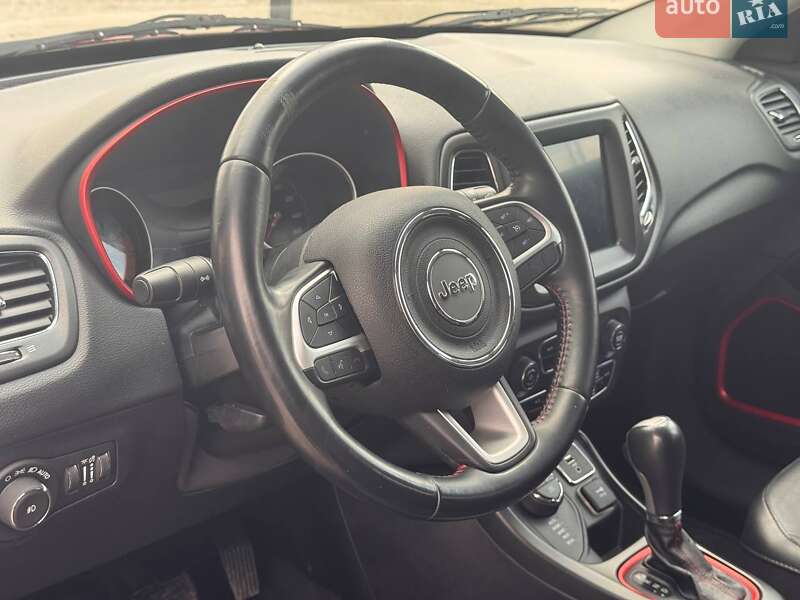 Внедорожник / Кроссовер Jeep Compass 2019 в Киеве