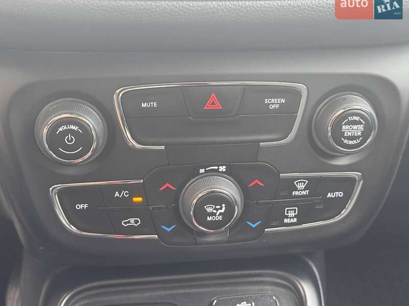 Внедорожник / Кроссовер Jeep Compass 2019 в Киеве