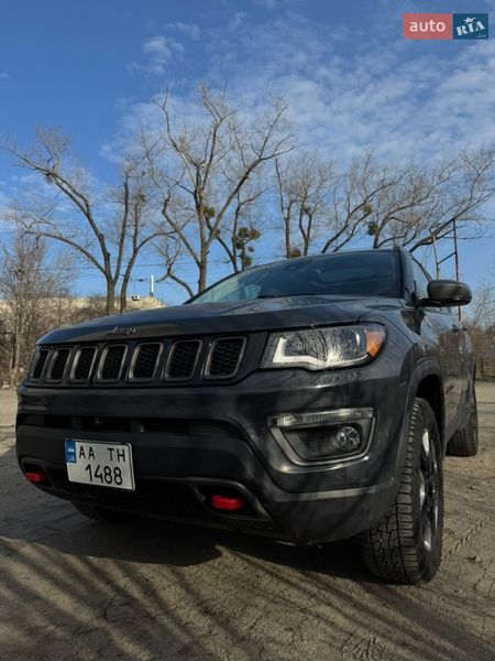 Позашляховик / Кросовер Jeep Compass 2018 в Києві фото 15 Позашляховик / Кросовер Jeep Compass 2018 в Києві
