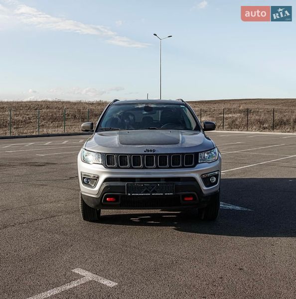 Внедорожник / Кроссовер Jeep Compass 2019 в Киеве