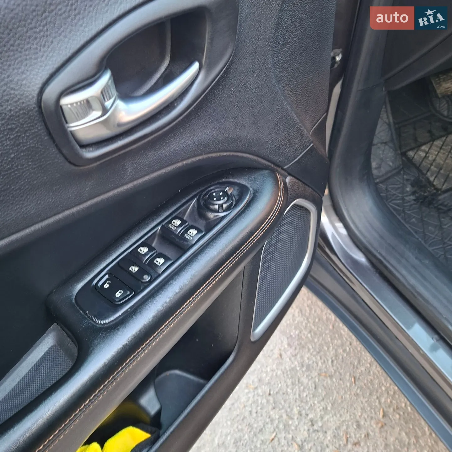 2018 Jeep Compass - мініатюра 16