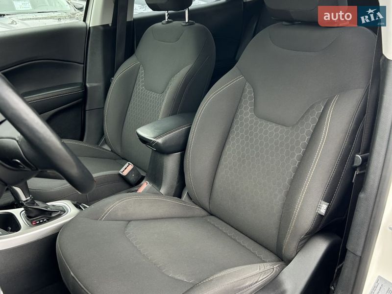 Позашляховик / Кросовер Jeep Compass 2017 в Сумах фото 21 Позашляховик / Кросовер Jeep Compass 2017 в Сумах