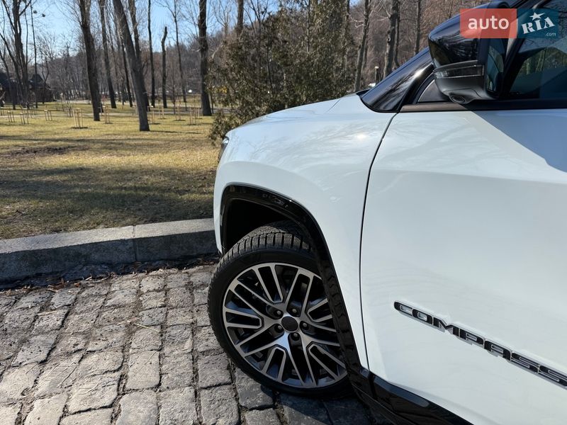 Позашляховик / Кросовер Jeep Compass 2024 в Києві