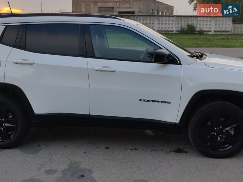 Внедорожник / Кроссовер Jeep Compass 2022 в Ровно