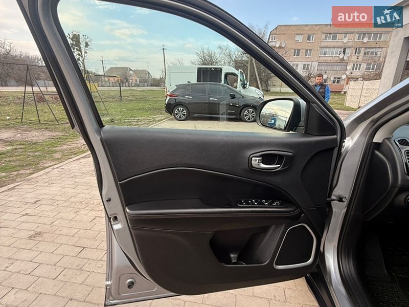 Позашляховик / Кросовер Jeep Compass 2018 в Харкові фото 33 Позашляховик / Кросовер Jeep Compass 2018 в Харкові